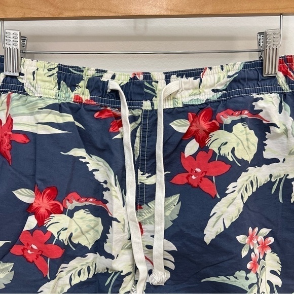MENS floral swim trunks - Picture 8 of 9